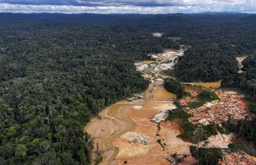 amazonia-esta-sob-ataque-cresc