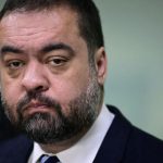claudio-castro-e-alvo-de-busca