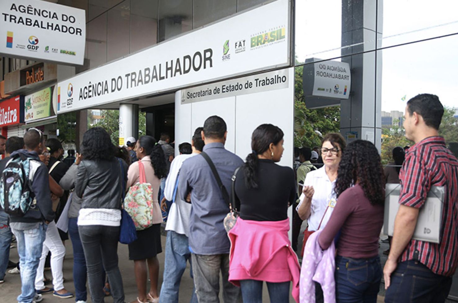 com-taxa-de-58-desemprego-cres