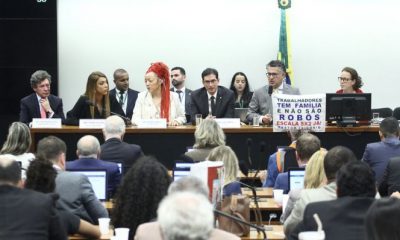 comissao-adia-votacao-da-pec-d