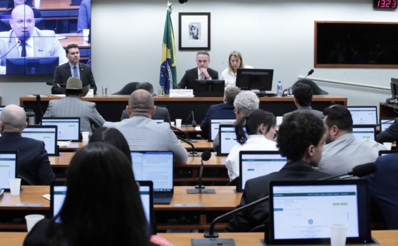 conselho-de-etica-aprova-60-di