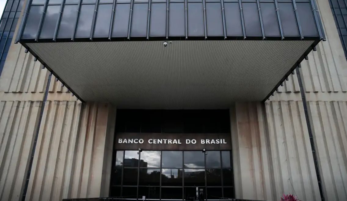 mercado-projeta-inflacao-de-49