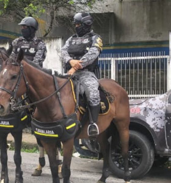 pms-acusados-de-crimes-se-amot