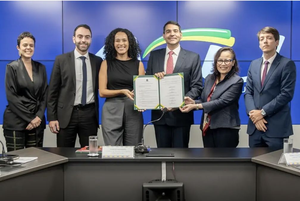 agu-garante-posse-de-servidora