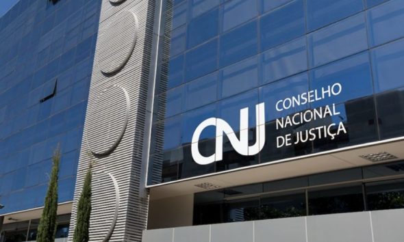 apos-voto-do-relator-cnj-adia-