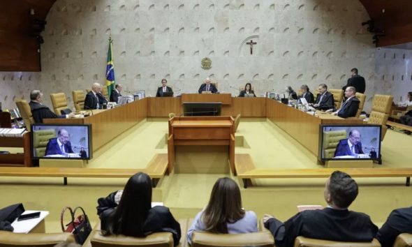 em-conjunto-ministros-do-stf-v