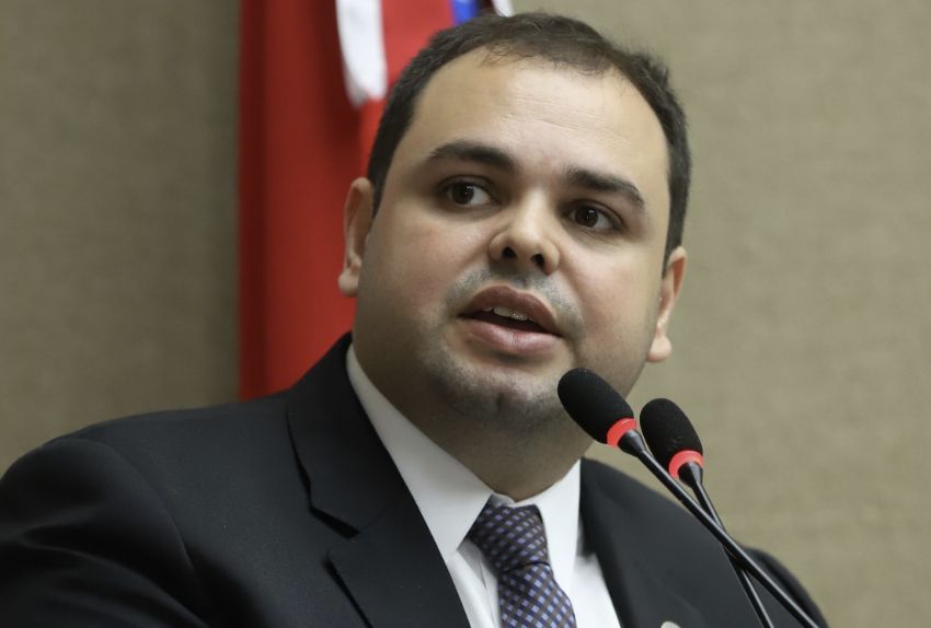 governador-do-amazonas-anuncia