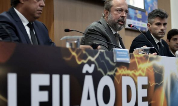 justica-suspende-megaleilao-de