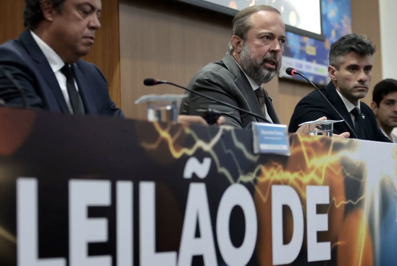 justica-suspende-megaleilao-de