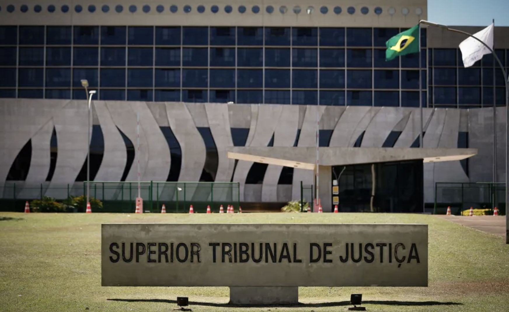 stj-proibe-bancos-de-oferecer-