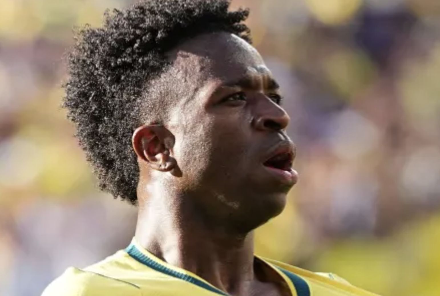 vinicius-junior-admite-atuacao