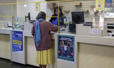 correios-suspendem-parte-de-pl