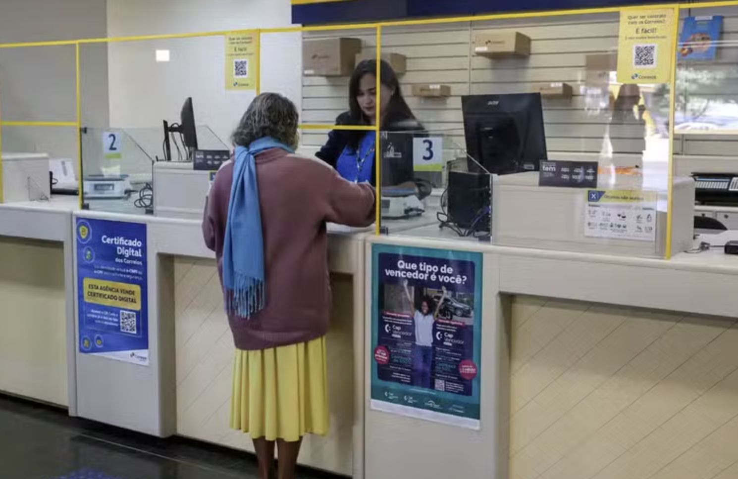 correios-suspendem-parte-de-pl
