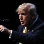 donald-trump-cumpre-ameaca-e-i