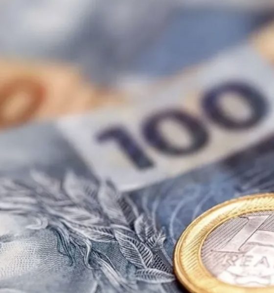 mercado-financeiro-reduz-para-