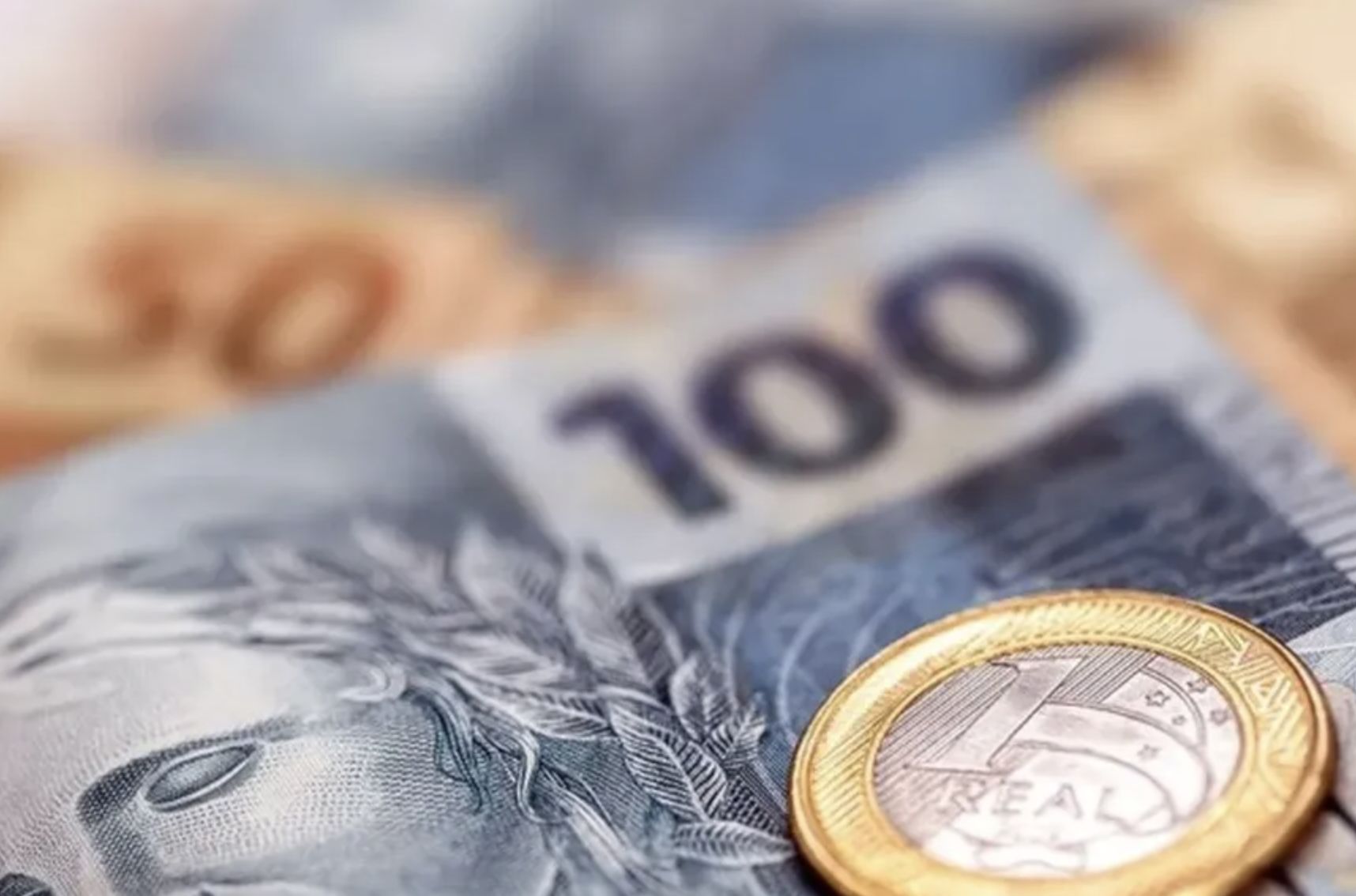 mercado-financeiro-reduz-para-