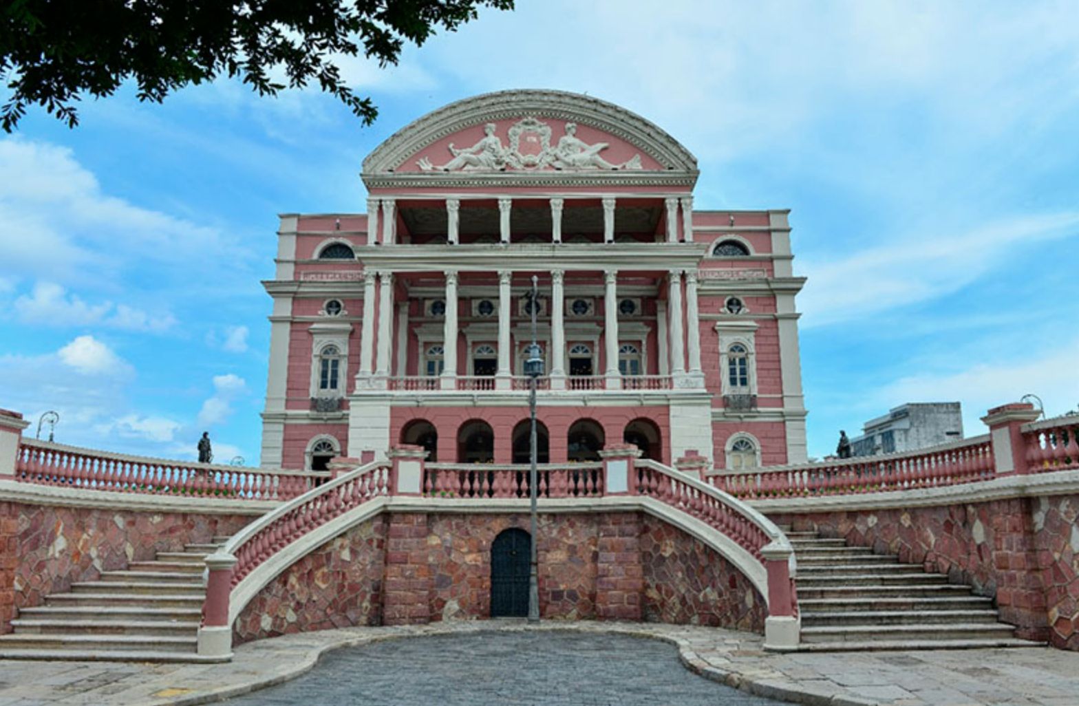 teatros-da-amazonia-podem-vira