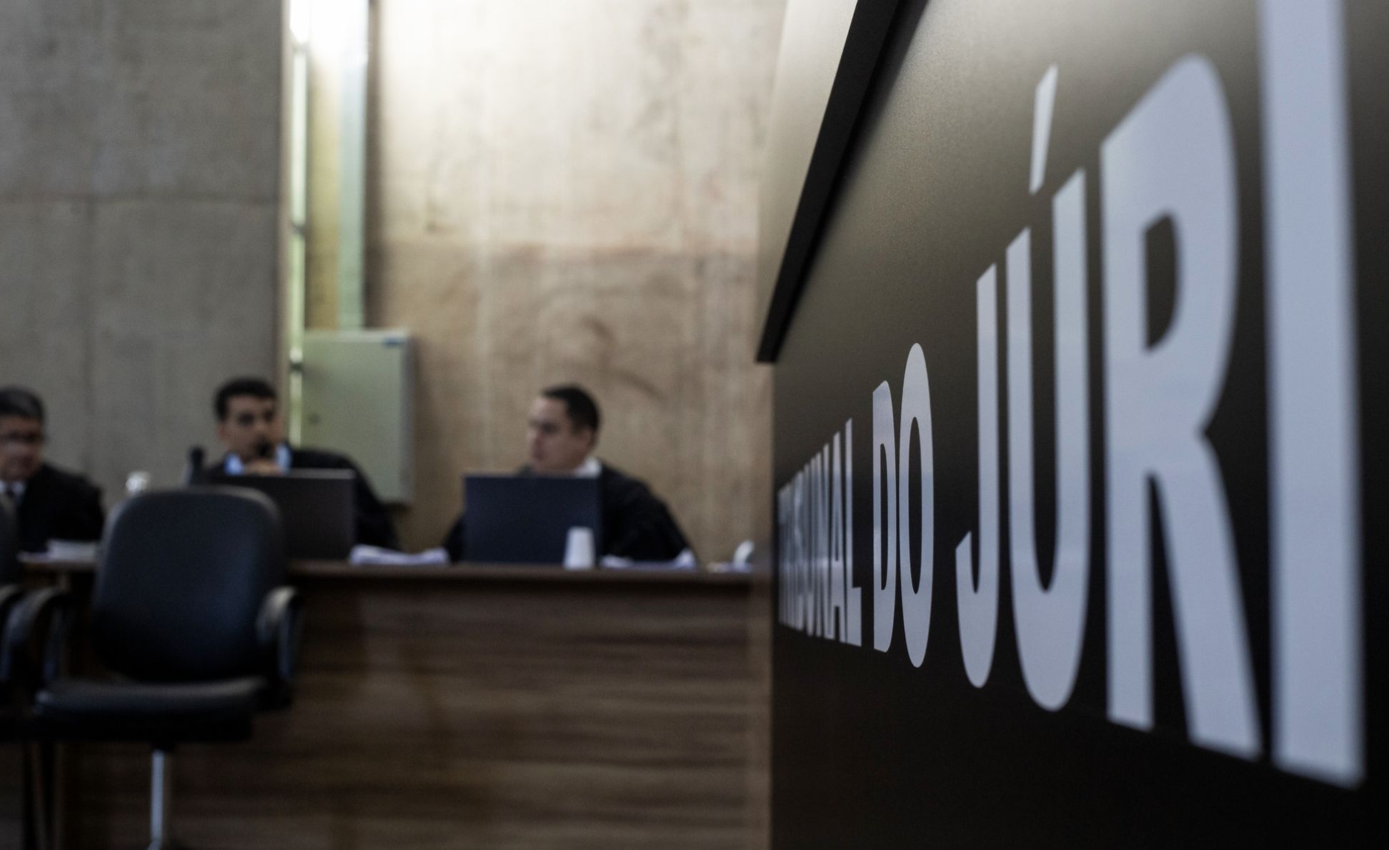 tribunal-do-juri-condena-tres-