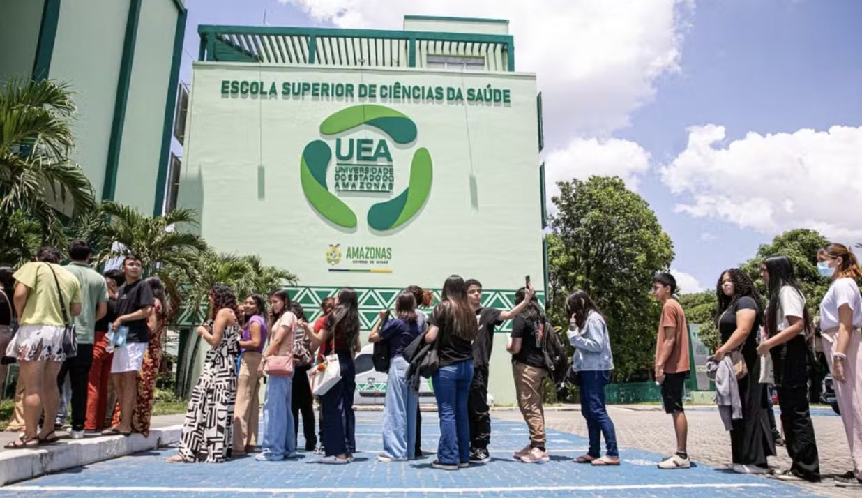 uea-anuncia-curso-de-medicina-