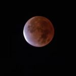eclipse-lunar-comecara-na-noit