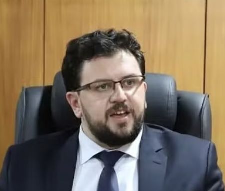 ex-chefe-de-gabinete-deixa-cam