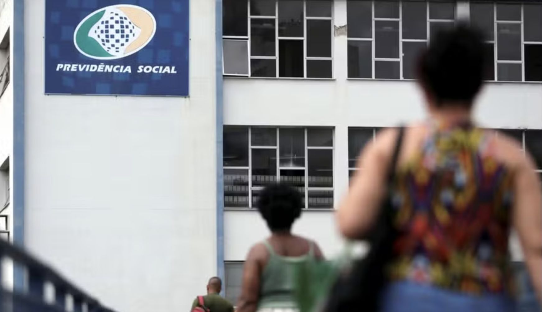 inss-quer-fila-de-espera-por-b