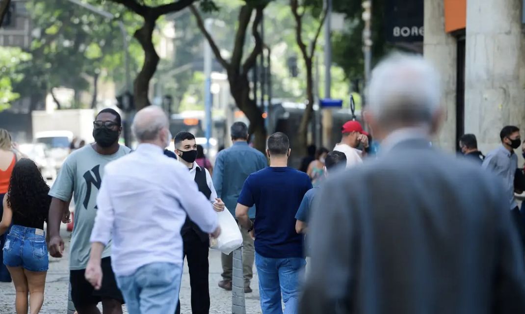 para-81-dos-brasileiros-e-fund