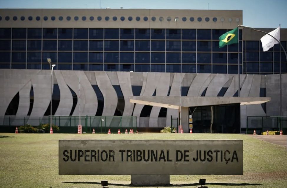 bancos-podem-encerrar-contas-c