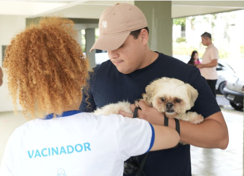 manaus-inicia-vacinacao-contra